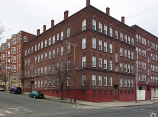 729 High St #5R, Holyoke, MA 01040