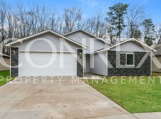 227 Iris St, Haskell, AR 72015