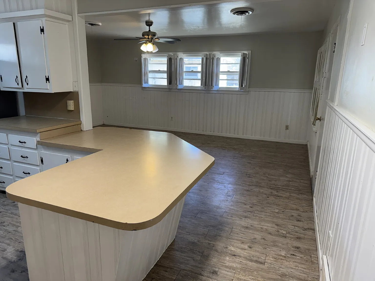 4 bed, 2.0 bath, 1984 sqft, $1,800 — Photo 3