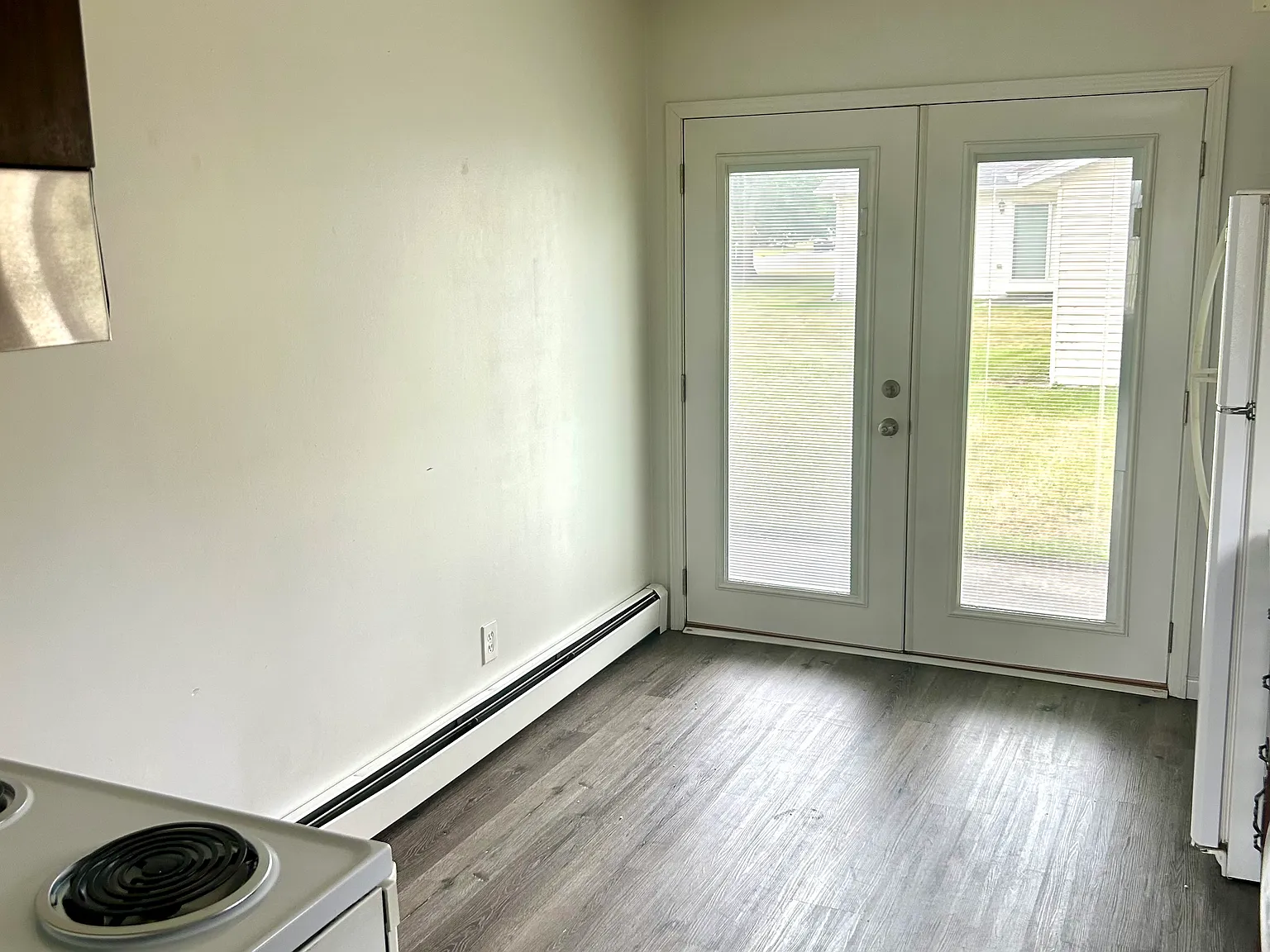 2 bed, 900 sqft, $1,200 — Photo 4