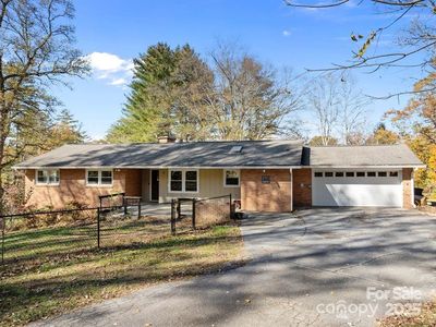 20 Country Rd, Hendersonville, NC, 28791