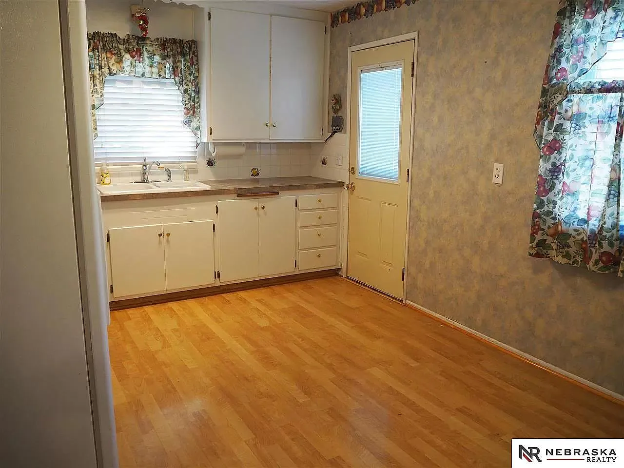 3 bed, 960 sqft, $1,750 — Photo 4