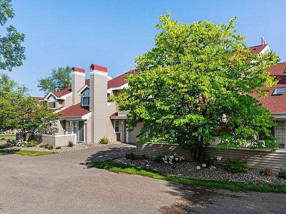 3rd image of 2065 Shenandoah Ct Unit G
