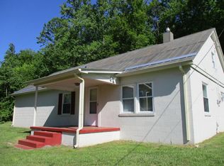 1279 Clear Dr, Vinton, VA 24179