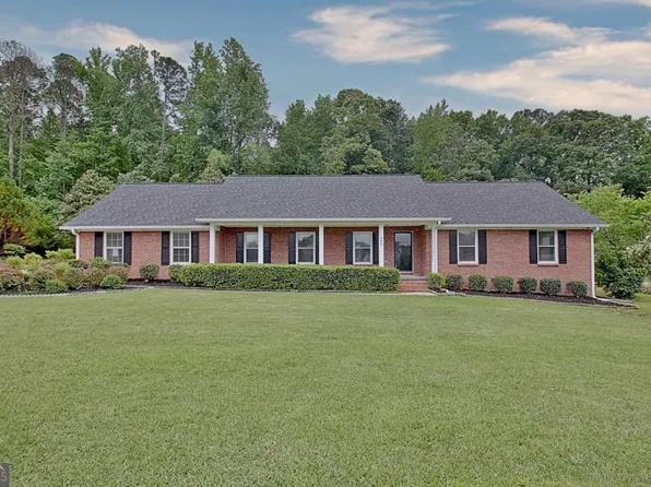 105 Walden Way, Fayetteville, GA 30214