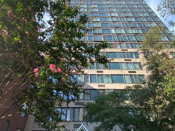 300 East 93rd Street image 23 of 23