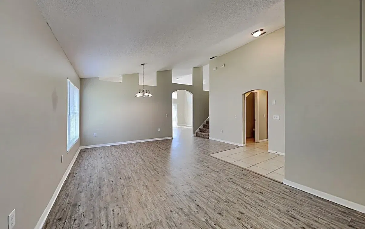 4 bed, 1816 sqft, $2,509 — Photo 2