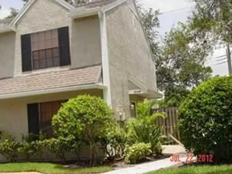 16559 Lake Brigadoon Cir #16559 — Photo 7