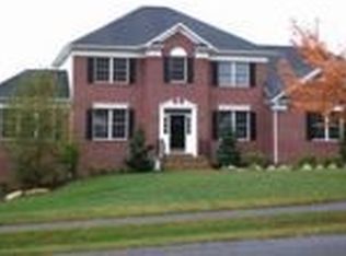 9913 Ritchie Dr, Ijamsville, MD 21754