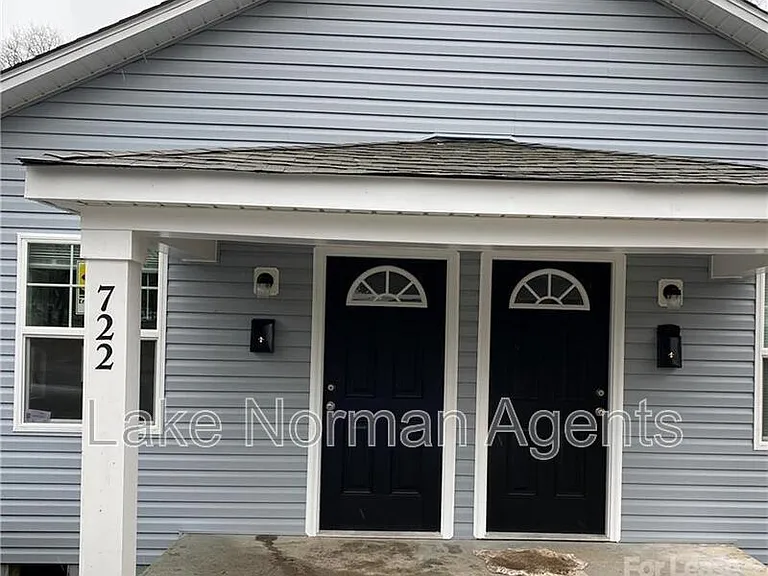 720 E Pine St — Photo 1