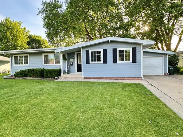 1042 N 25th St, Fort Dodge, IA 50501