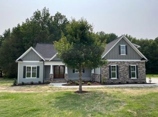 35 Old Garden Ln, Youngsville, NC 27596
