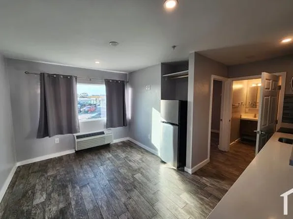 1315 Morena Blvd #22, San Diego, CA 92110
