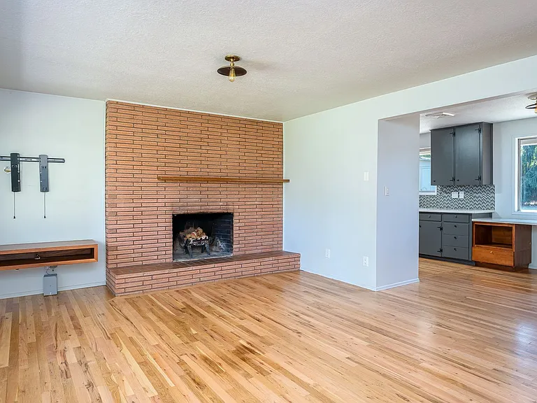 5530 Bonita Rd — Photo 3