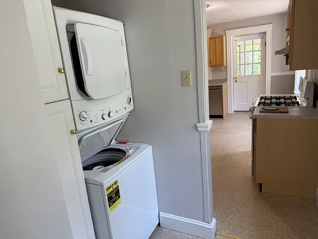 Enterprise Dr — Photo 20