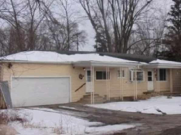 3302 Newton Rd, Commerce Township, MI 48382