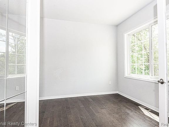 3rd image of 5544 Morgan Lake Dr