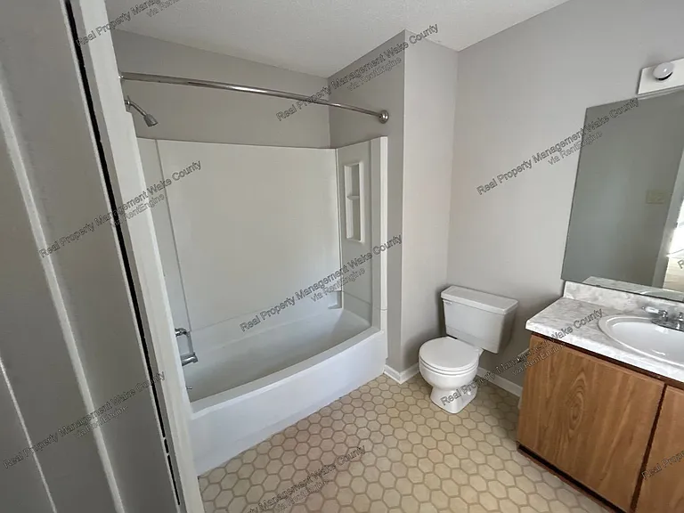5612 Hamstead Xing — Photo 22