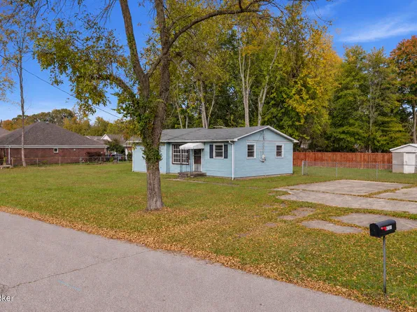 6711 Duroc Ave, Prospect, KY 40059