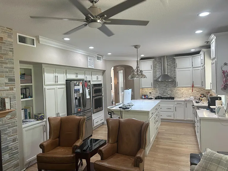 43 W Bohemia Ln — Photo 12