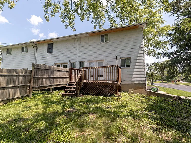 1305 N Golf Blvd #A — Photo 23