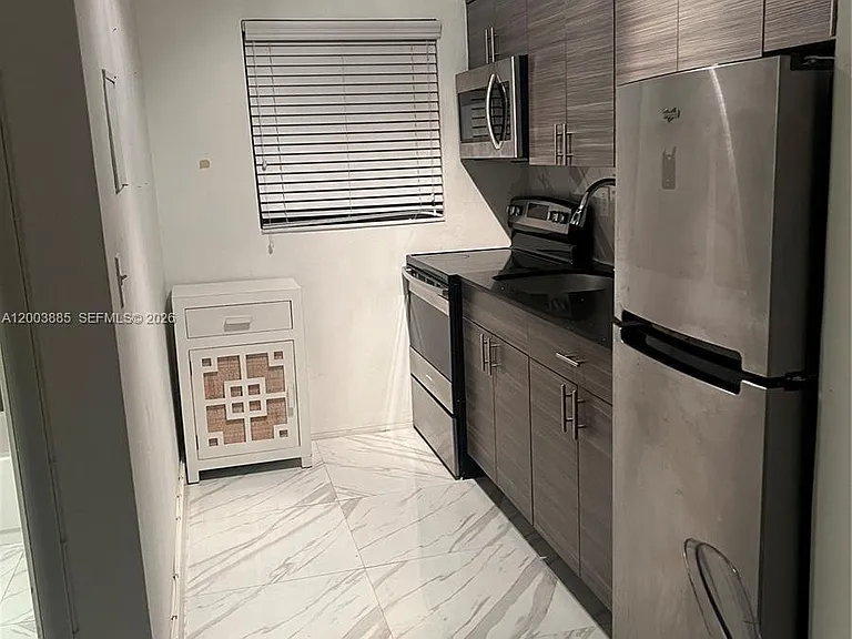 1611 West Ave #12 — Photo 1