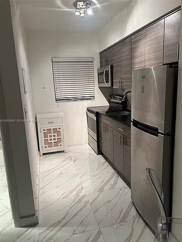 1611 West Ave #12 Photo 1
