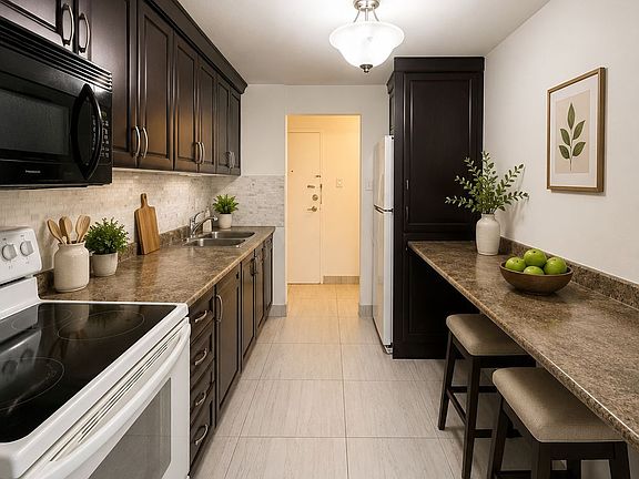 3rd image of 1445 Wilson Ave #202