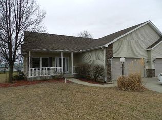 1662 E Harvest Ridge Ln, Warsaw, IN 46582