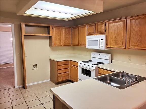 4th image of 1322 Boyd St #F