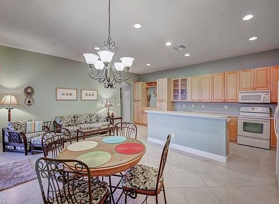 4th image of 14112 Bently Cir