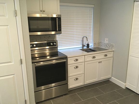 4th image of 126 Vista Ln