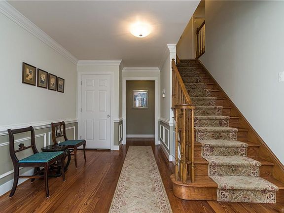4th image of 1921 Windingridge Dr
