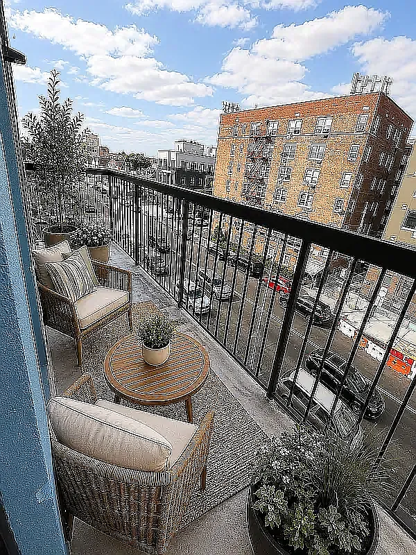 3216 Farragut Road — Photo 3