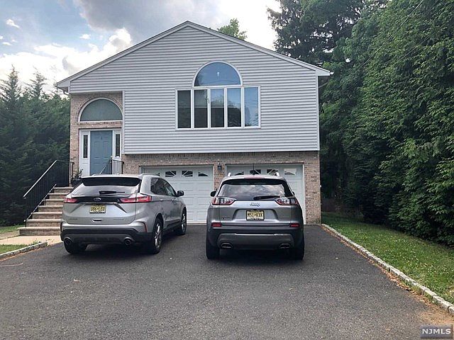 1st image of 115 Ackerman Ave