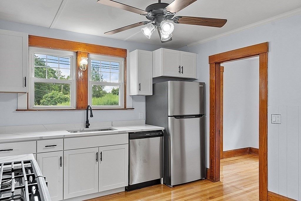 841 Lancaster Ave, Lunenburg, MA 01462 Zillow