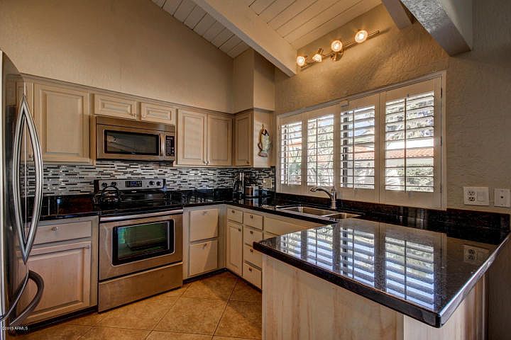1st image of 5539 N 71st Pl