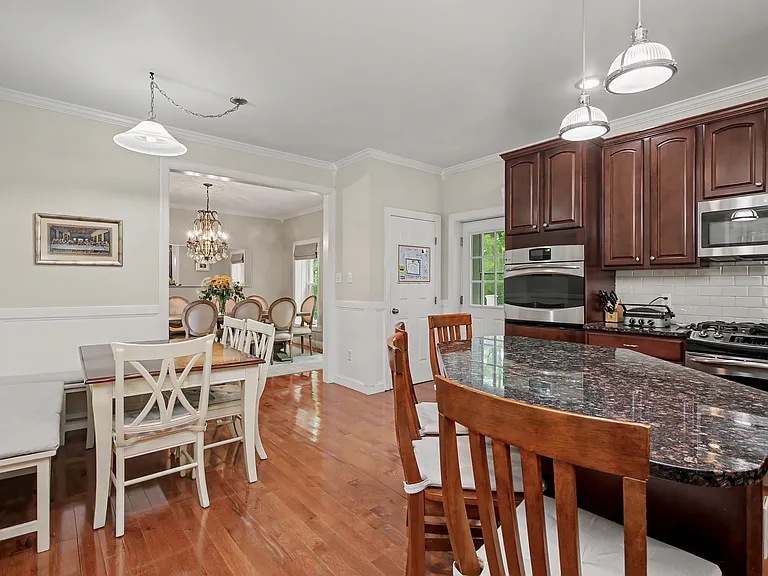 11 Maple Dr — Photo 12