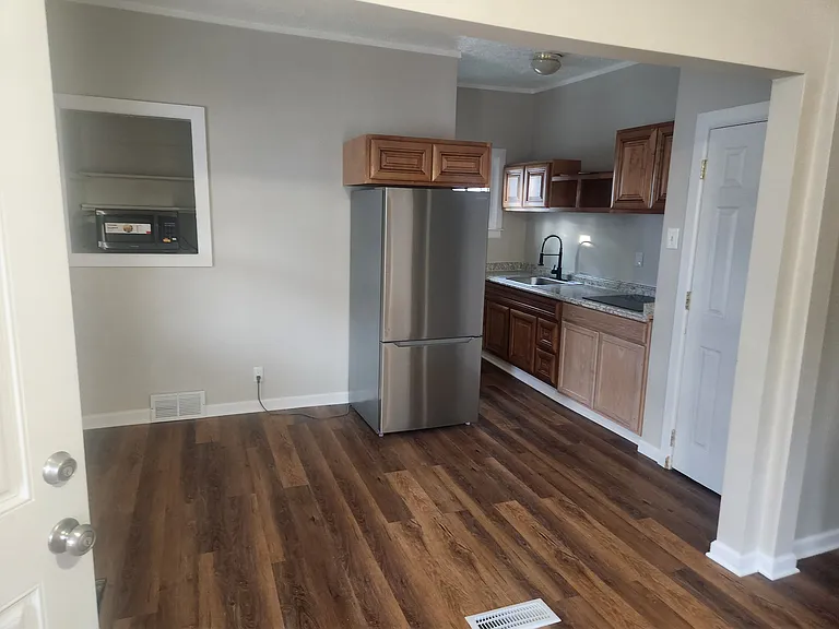 2411 S Shelby St #1 — Photo 15