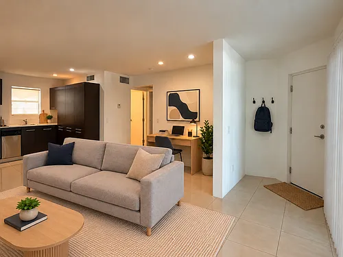 Floor plan 1 BR Large