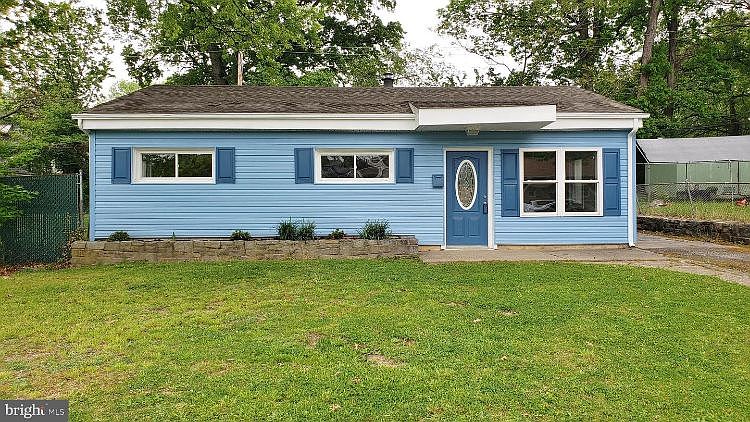 1st image of 419 Carver Dr