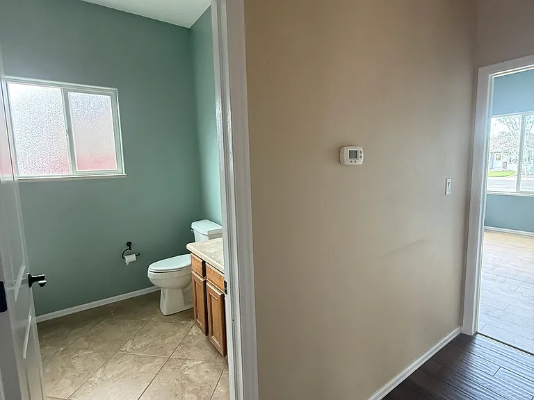 450 Juniper St — Photo 8