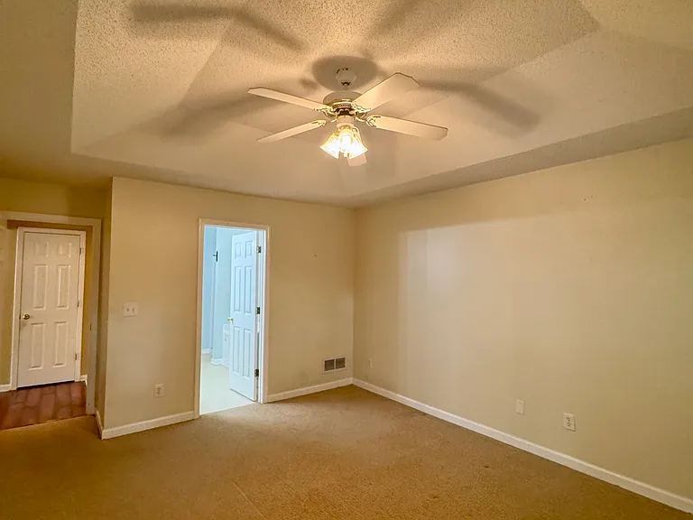 1840 Arborwood Dr — Photo 8