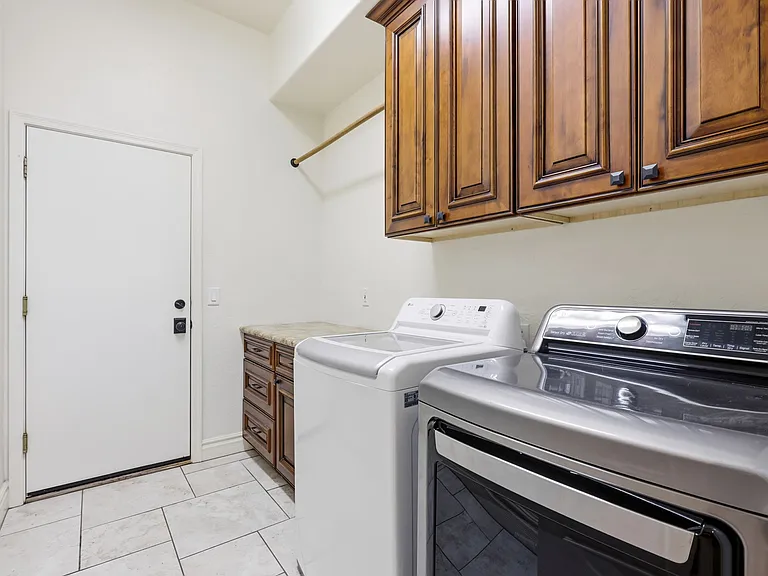 622 E Vinedo Ln — Photo 39