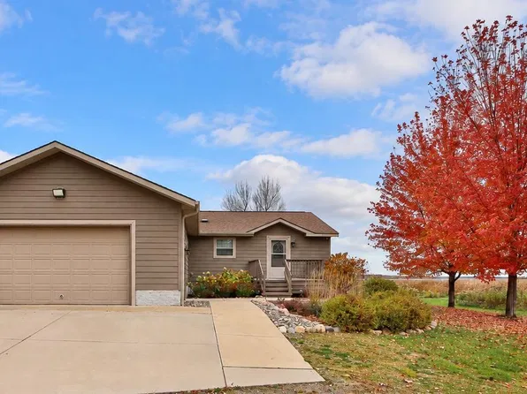 5042 White Gables Rd, Brainerd, MN 56401
