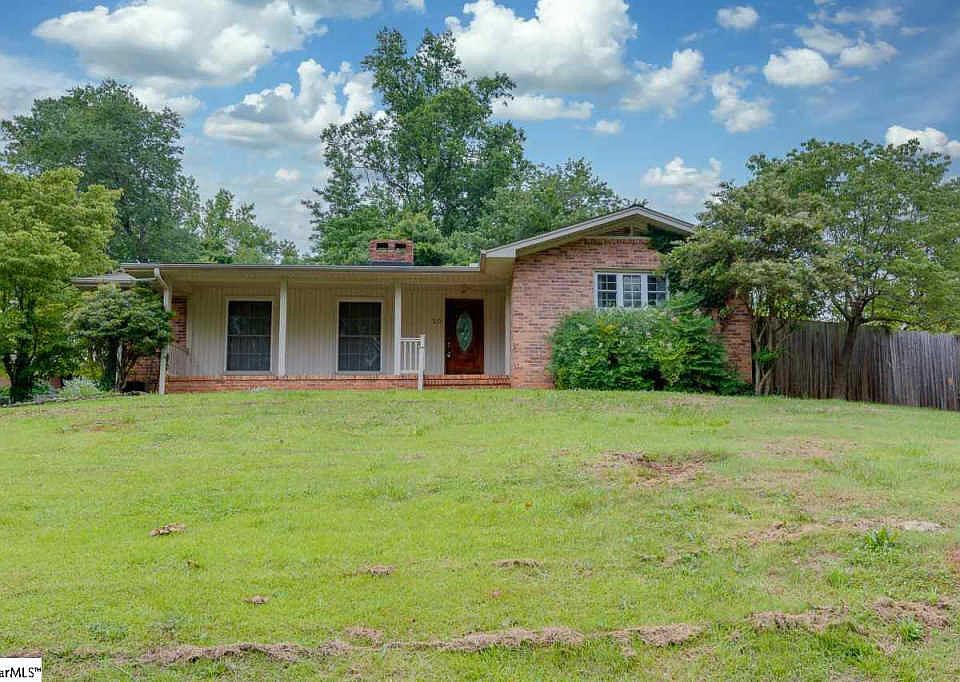1st image of 10 Starsdale Cir