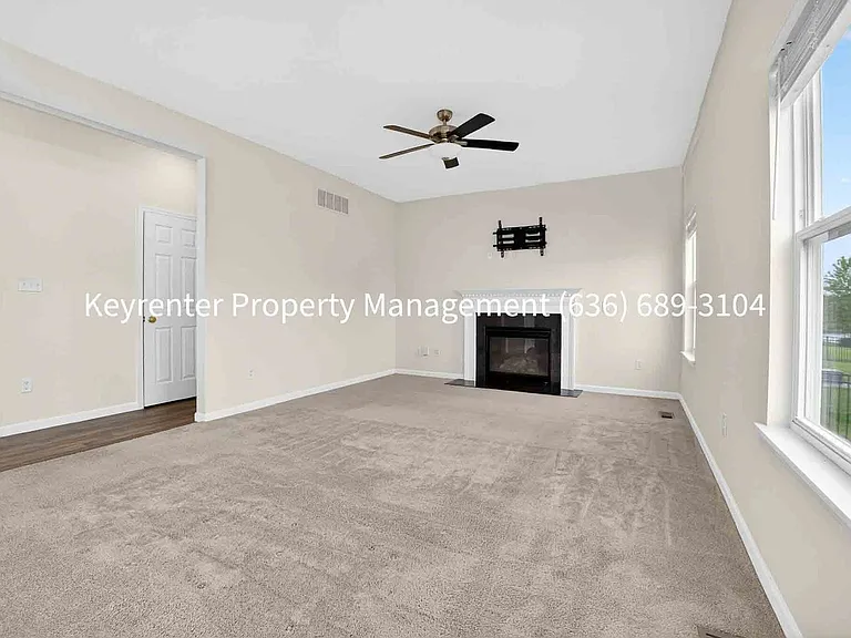 229 Charlestowne Place Dr — Photo 12