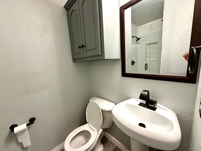 7204 Crane Dr — Photo 7