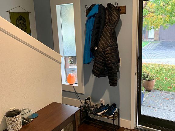 5th image of 6 Liberty Ln