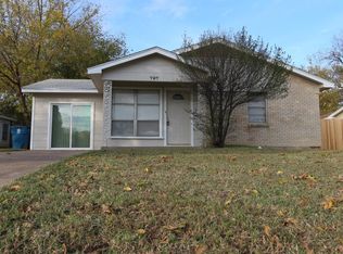 707 Ridgecrest Dr, Lewisville, TX 75067